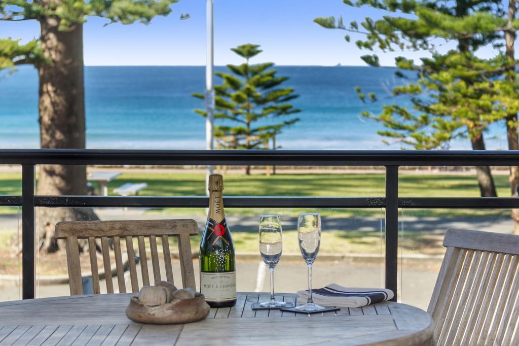 Beachfront On Golden Mile 시드니 외부 사진