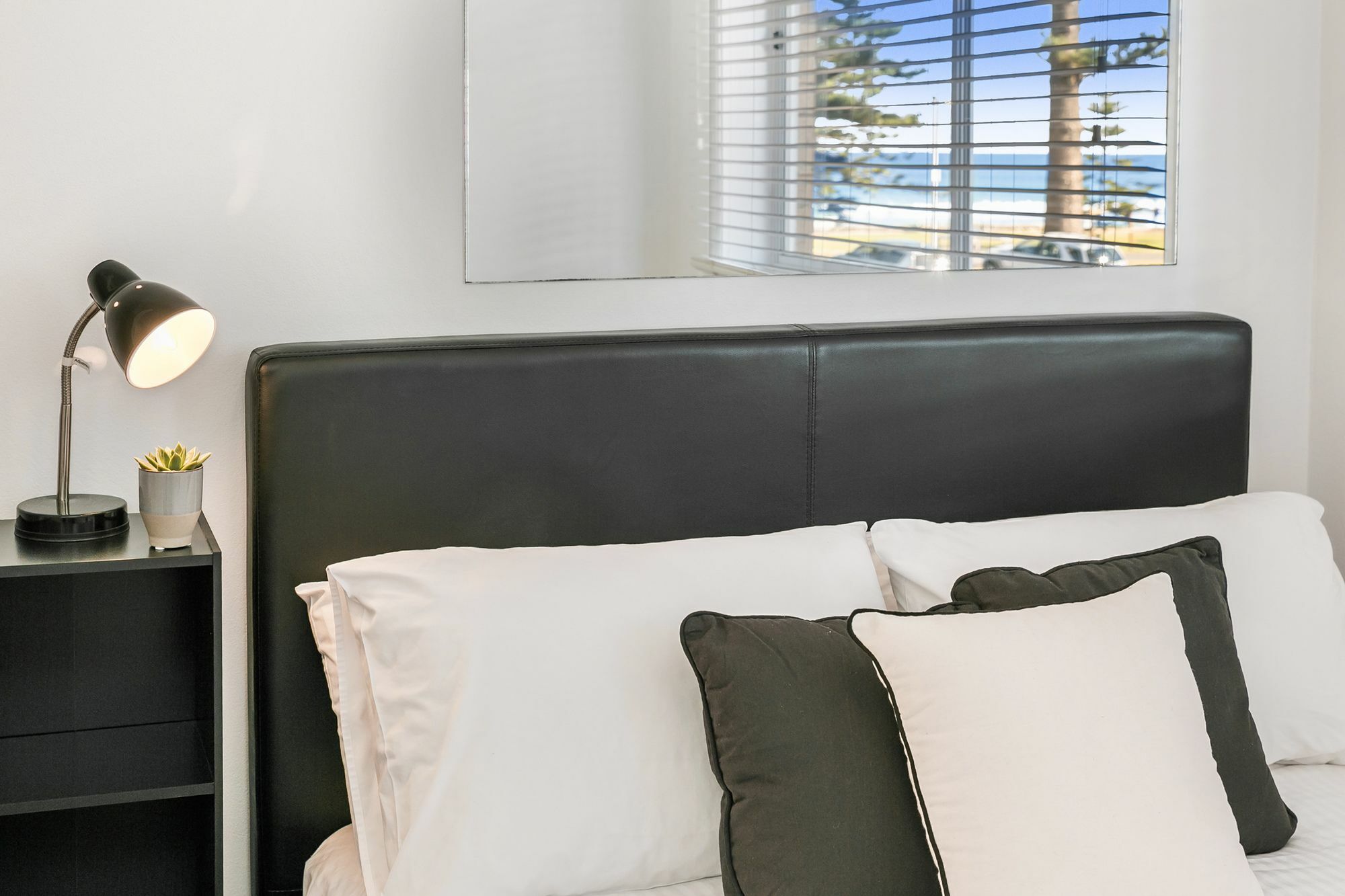 Beachfront On Golden Mile 시드니 외부 사진